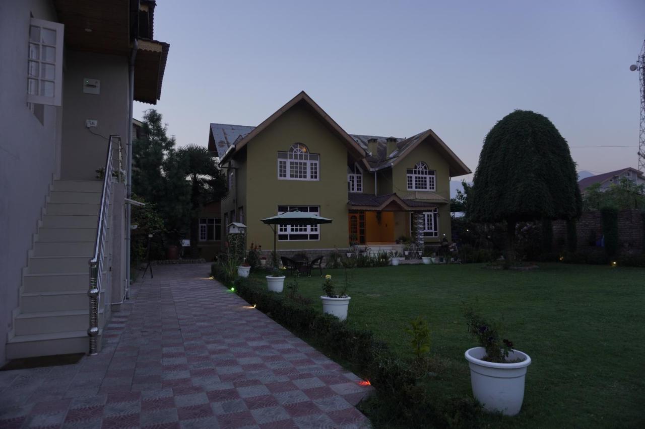 Farsal Villa Srinagar  Bagian luar foto